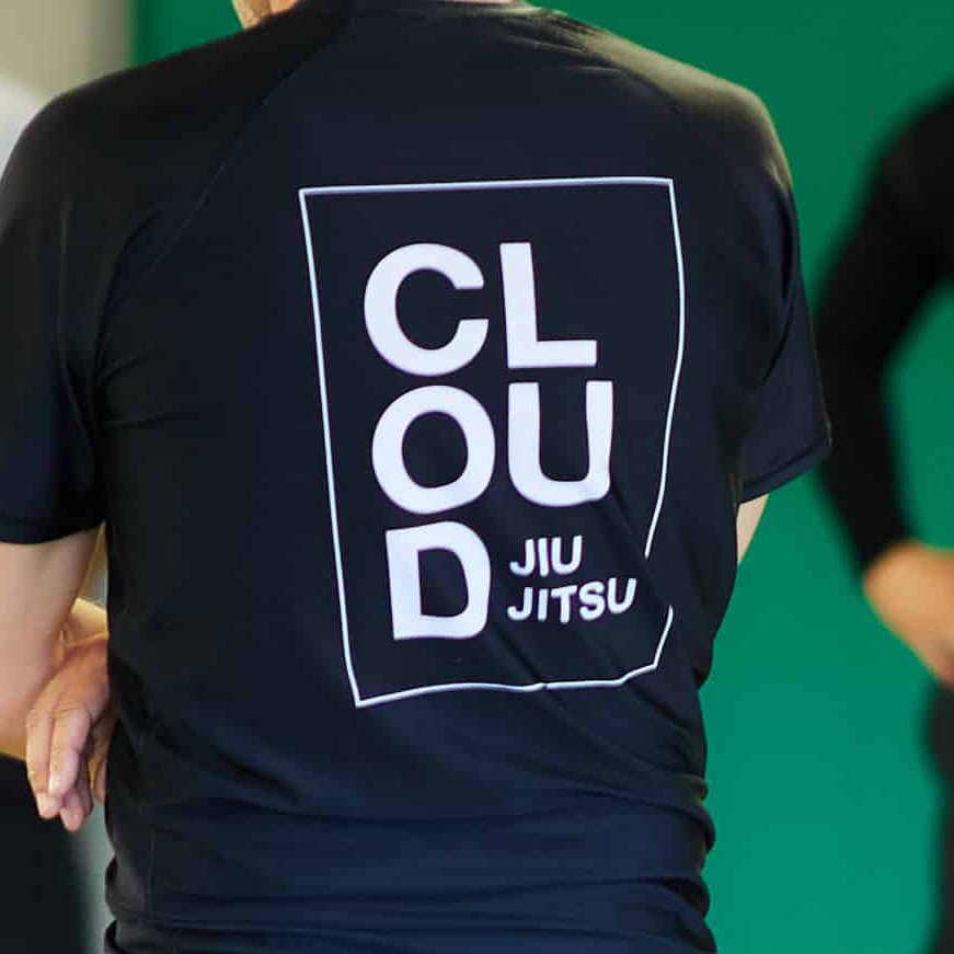 T-shirt personnalisé avec logo créé pour Cloud Jiu Jitsu